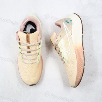زنانه نایک ایر زوم پگاسوس ۳۸ Nike air zoom Pegasus 38 cream