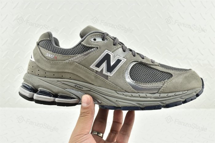 کفش رانینگ نیوبالانس ۲۰۰۲ M2002RA