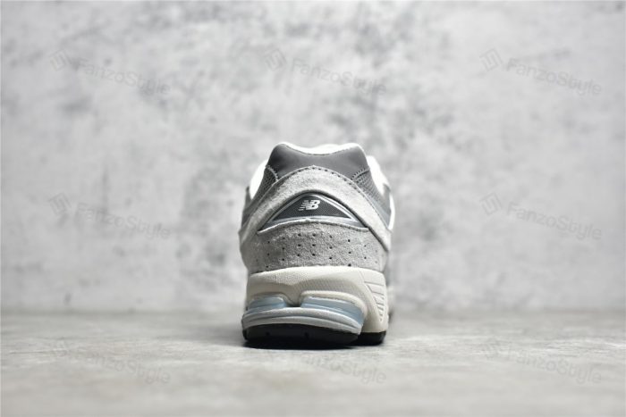نیوبالانس ۲۰۰۲ آر - Image 7