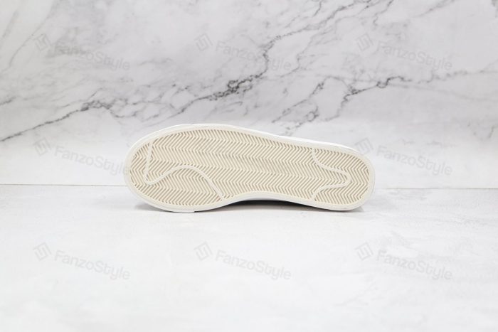 کفش کتونی نایک بلیزر وینتیج سفیدمشکی Blazer 77 Low