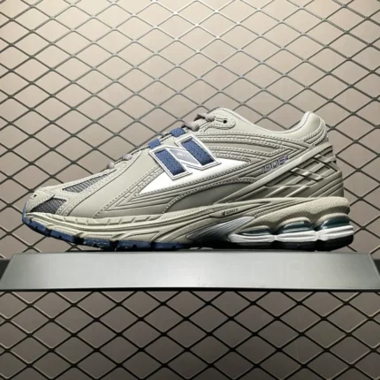 کفش نیوبالانس ۱۹۰۶ طوسی سرمه ای New Balance M1906RB
